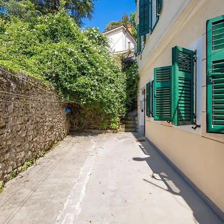 Apartment Salita Calvario Rijeka Exterior photo