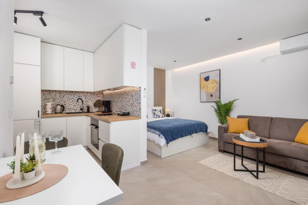 Salita Calvario Apartment *
